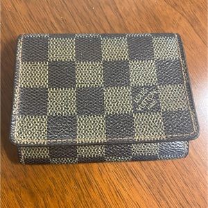 Clearance! Authentic LouisVuitton
BusinessCardHolderDamierEbene N62920 DC/CA1015